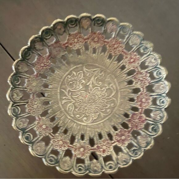 Small Brass Ornate Trinket Dish Coin Key Tray - Picture 3 of 6